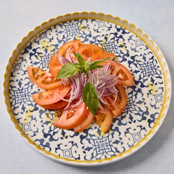 Tomaten-Zwiebel-Salat